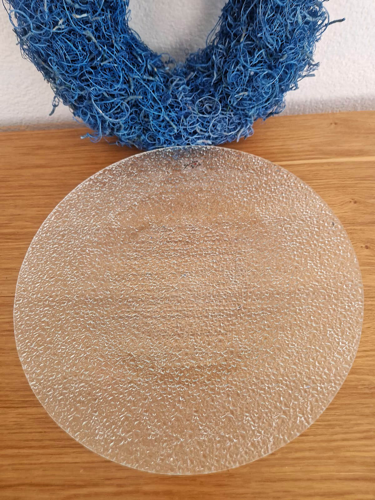 Piatto in vetro fondo ruvido Ø 35 cm | Collezione Sandra Rich - immagine 2