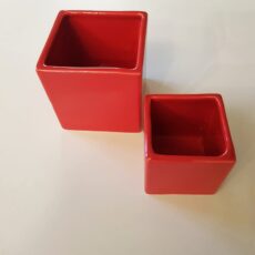 cubo in ceramica rosso