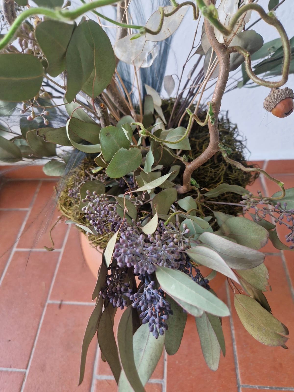 Composizione Scultorea per Anfora Antica - immagine 3